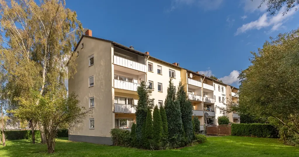 Foto zum Fonds ImmoChance Deutschland 10 Renovation Plus - Wohngebäude mit Balkonen