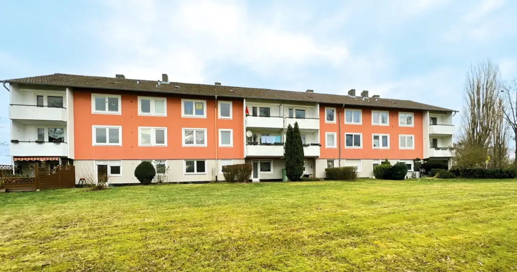 Foto zum Fonds ImmoChance Deutschland 11 Renovation Plus - Wohngebäude mit Balkonen