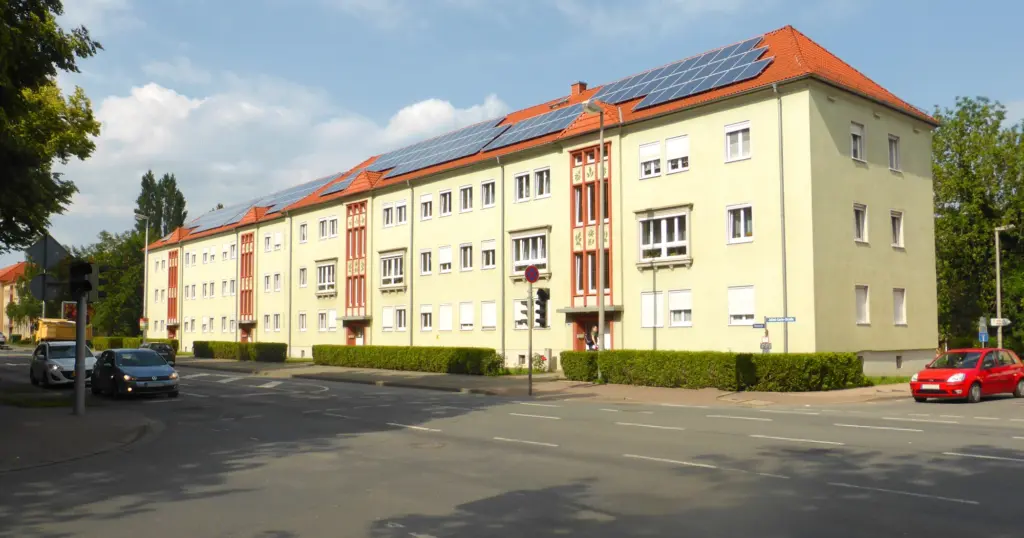 Foto zum Fonds German Property Portfolio 4 G.P.P.4 - Wohngebäude mit Photovoltaik auf Dach