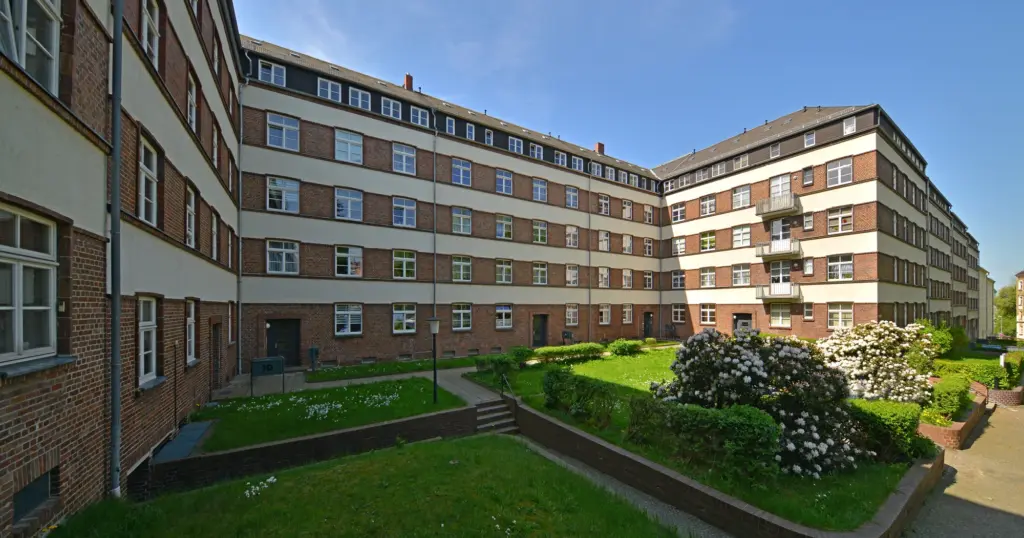 Foto zum Fonds ImmoChance Deutschland 8 Renovation Plus - Wohnblock, Klinkerbau