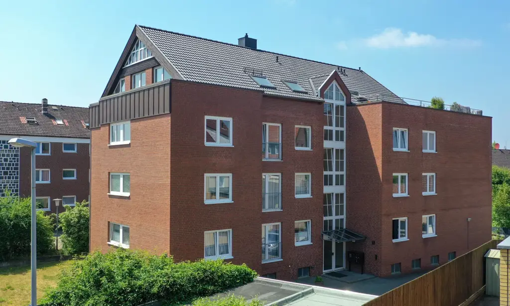 ICD 14 Mehrfamilienhaus mit Balkon Lehrte