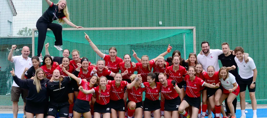 TSV Mannheim Hockey Gruppenbild Damen